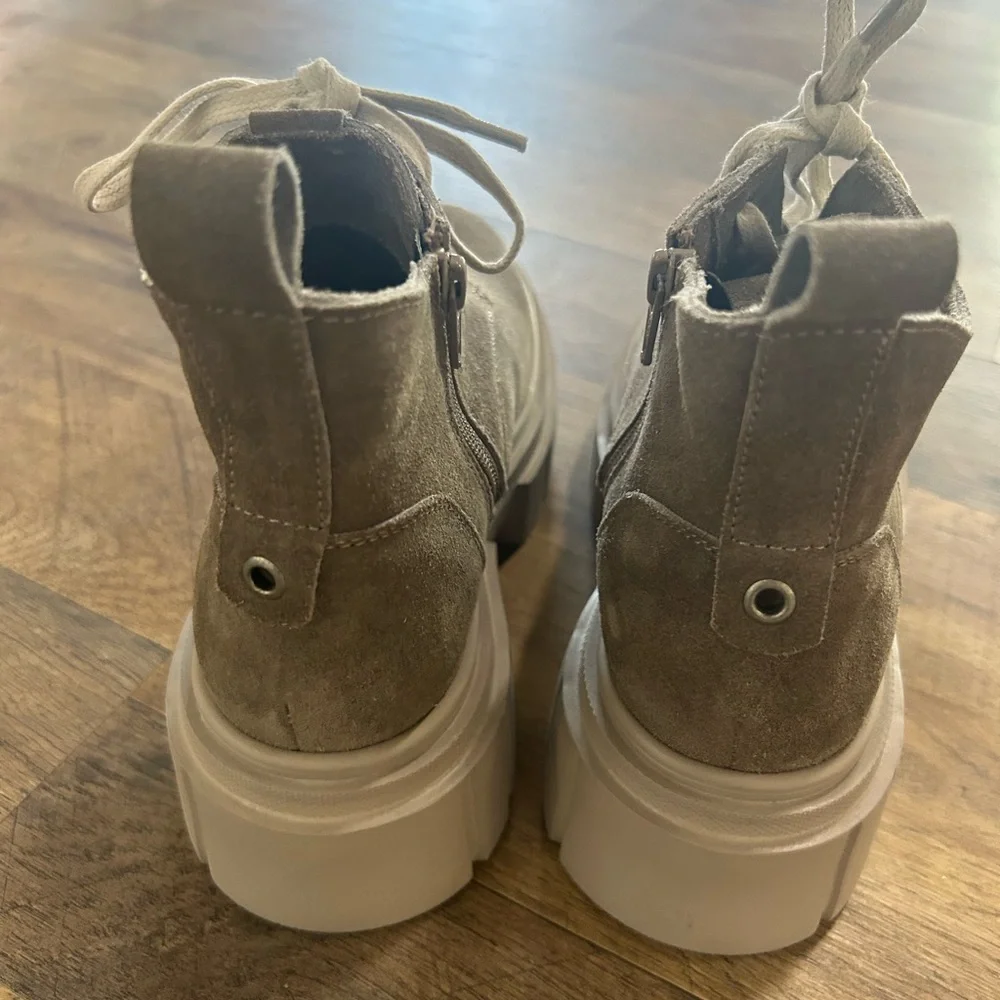 Anthropologie Sheridan Mia Platform Lace Up Booties Size 6.5/7